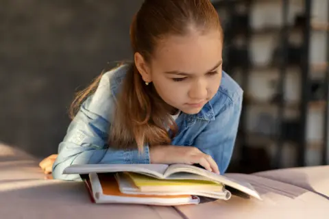 Dysleksja rozwojowa: Jak rozpoznać i mądrze wspierać dziecko?