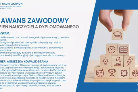 Awans zawodowy nauczyciela dyplomowanego: wymagania po staremu, program i trenerka. Klocki symbolizują ścieżkę kariery.