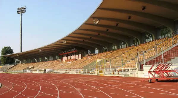 Długość bieżni szkolnej: Nie zawsze 400m! Jak zmierzyć?