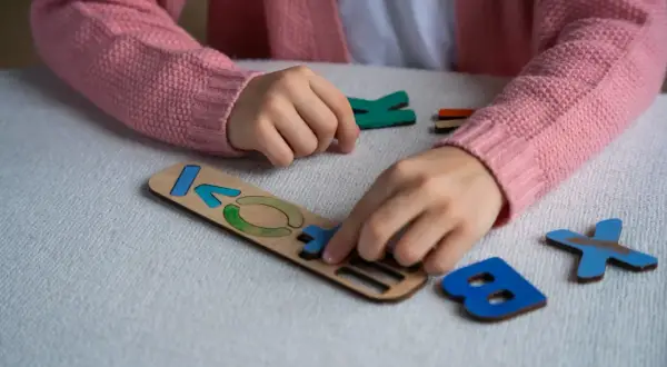 Prawa ucznia z dysleksją: przywilej czy szansa na równy start?
