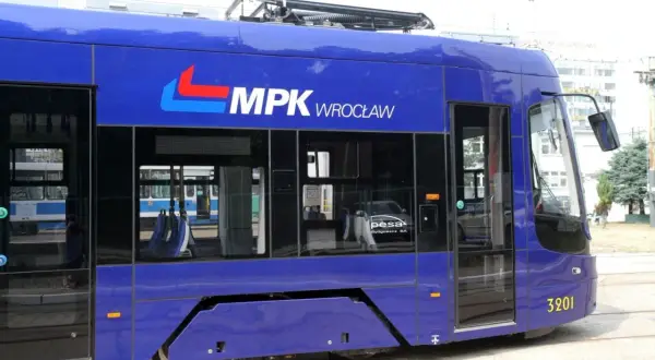 MPK Wrocław za darmo dla uczniów? Sprawdź wszystkie warunki!