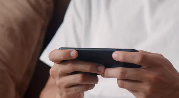 Czy gry mobilne przejmują polski rynek gier online?