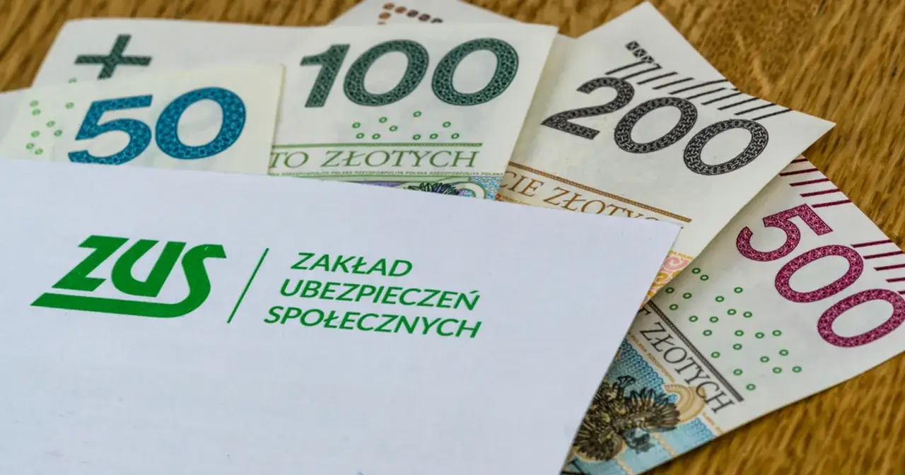 Koperta ZUS z logo i napisem